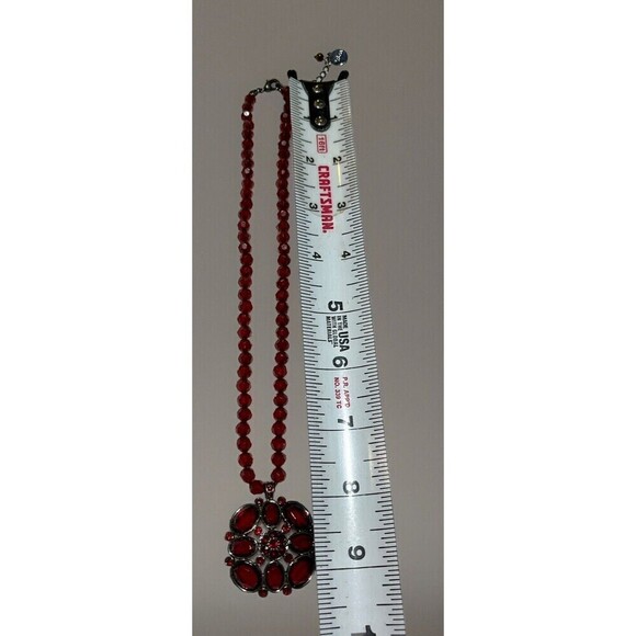 VTG Y2K Liz & Co Red Victorian Goth Bead Pendant Necklace Silver Tone Signed 16" - Picture 5 of 7